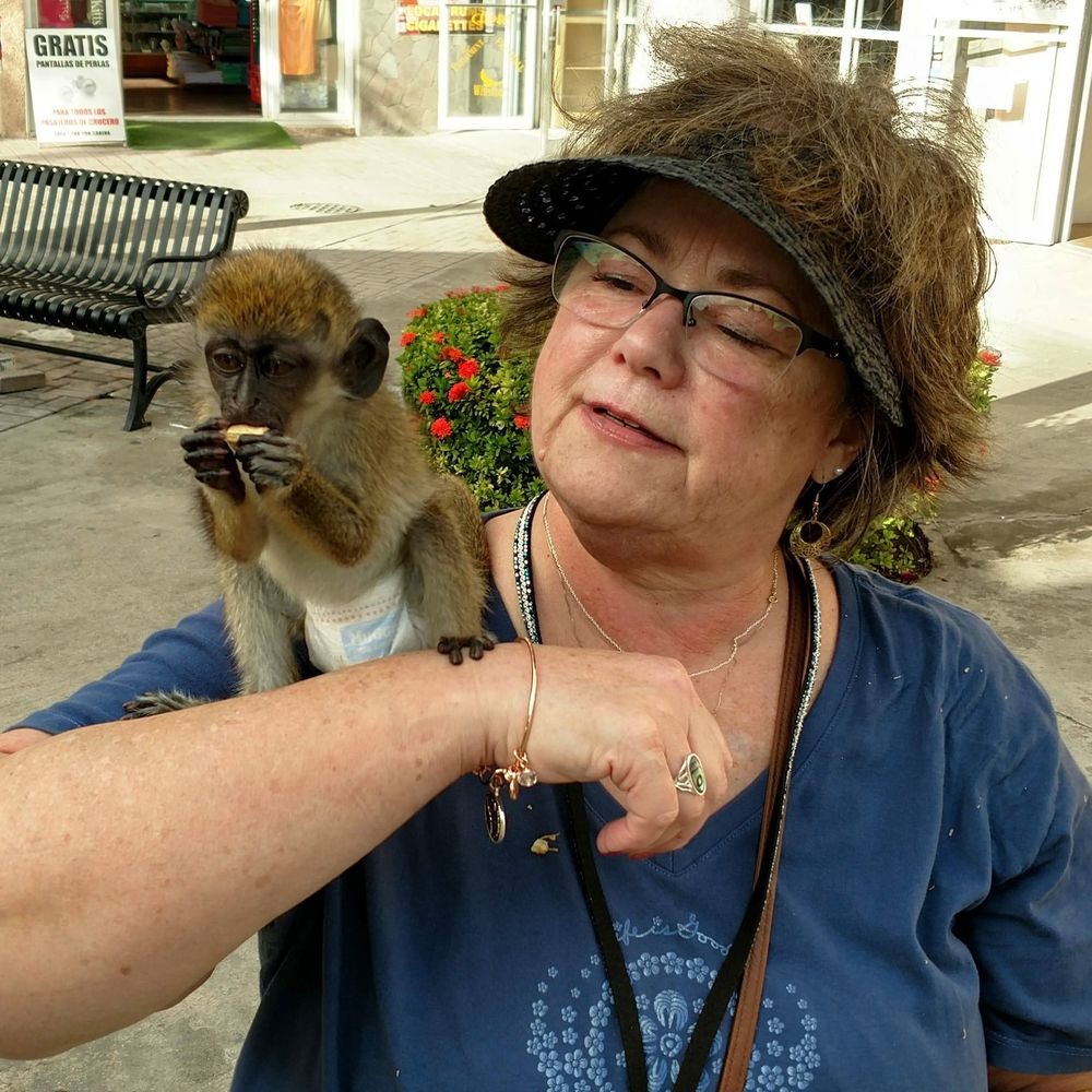 Meet your Posher, Sandra